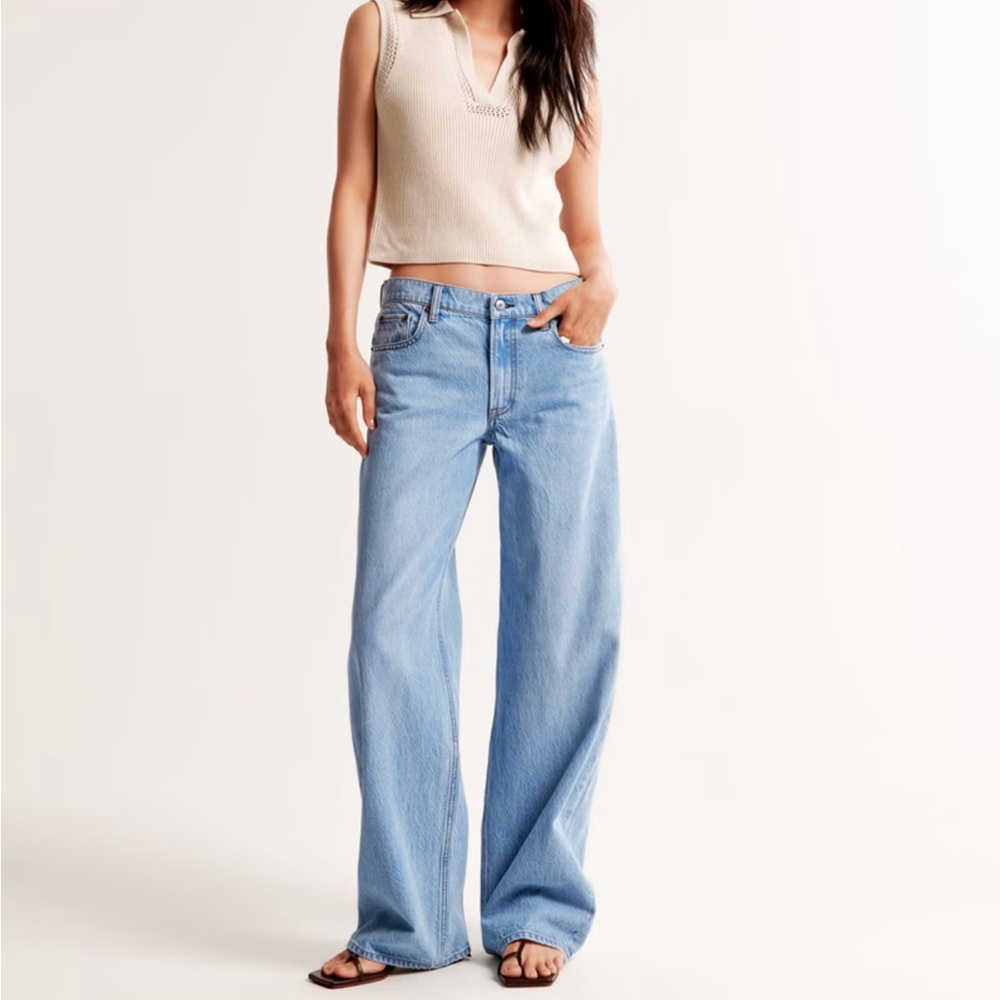 Women's Light Blue Jeans